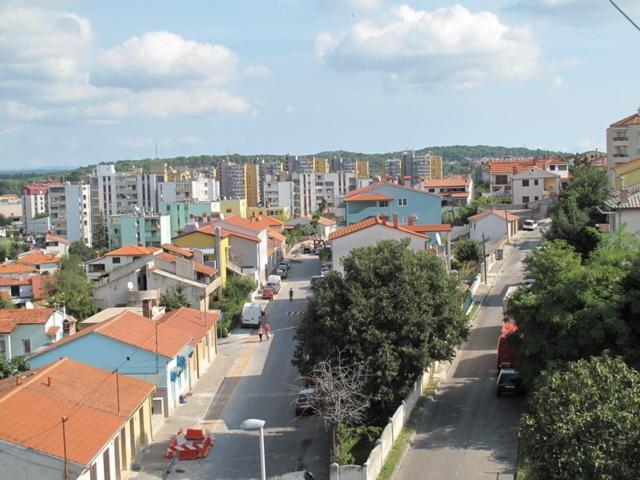 Apartment Pula Center - Near The Central Bus Station Exterior photo