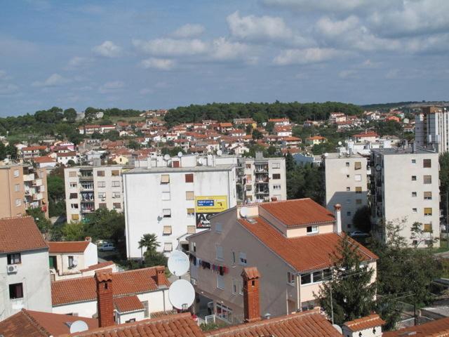 Apartment Pula Center - Near The Central Bus Station Exterior photo