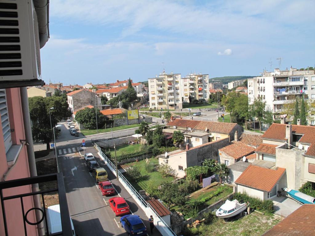Apartment Pula Center - Near The Central Bus Station Exterior photo